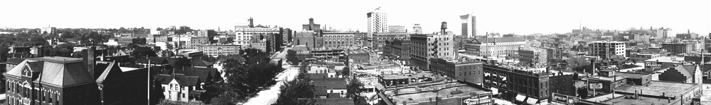 Downtown Omaha in 1914 looking eastward from North 30th and Farnam Street